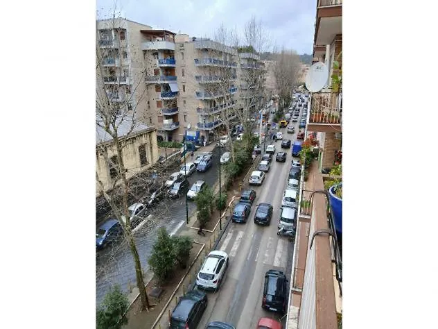 Dimora Astraris בית הארחה